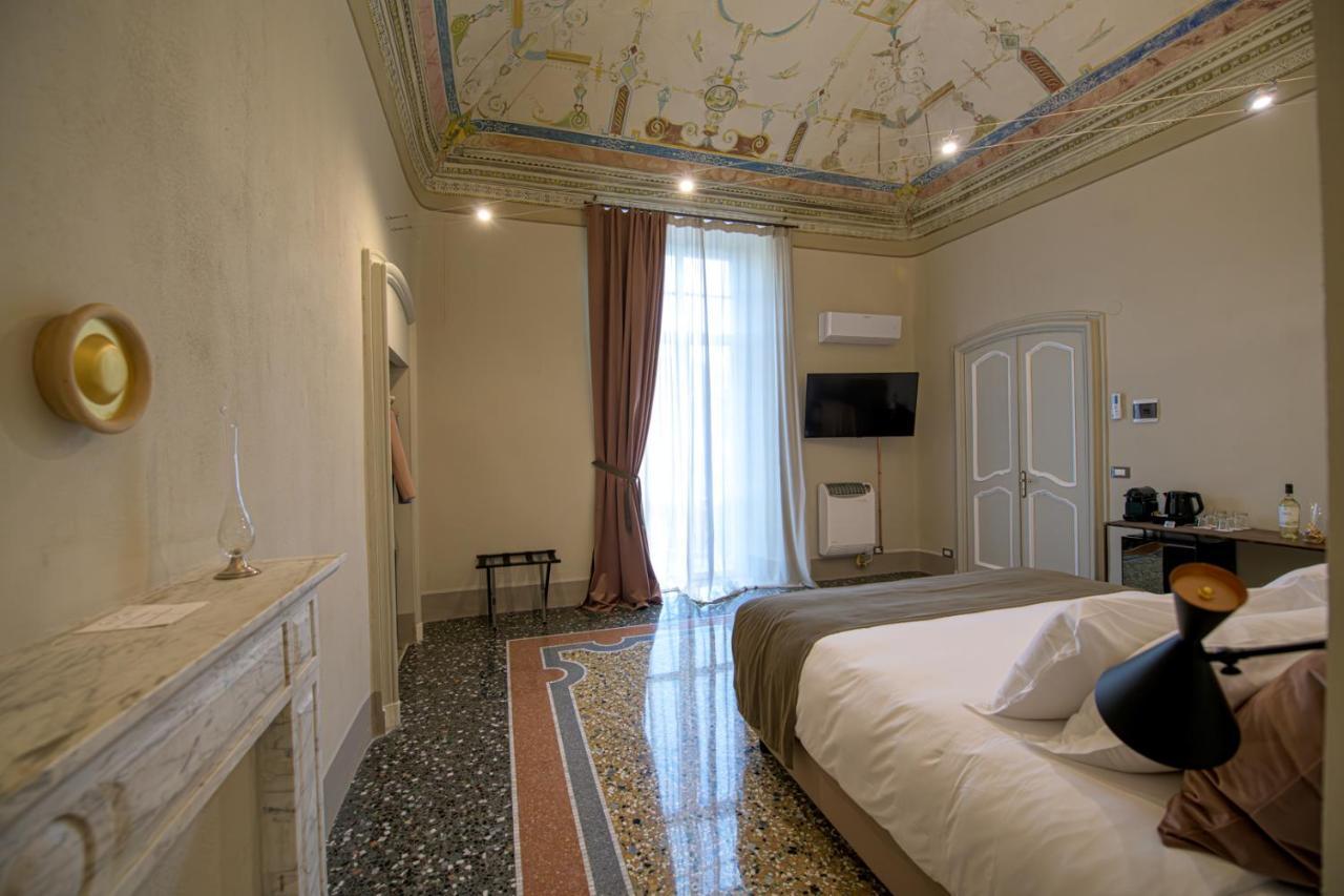 Palazzo Sertorio Suites Ґаві Екстер'єр фото